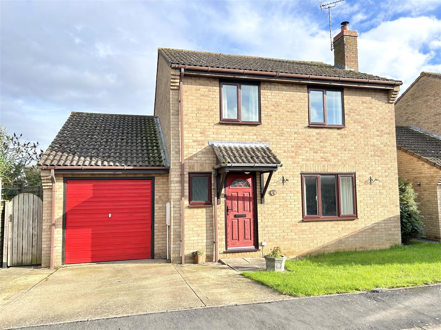 4 Bedroom for sale in Haddenham Cheffins Ely Sales